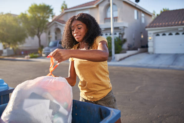 Best Basement Cleanout Services  in Plainedge, NY