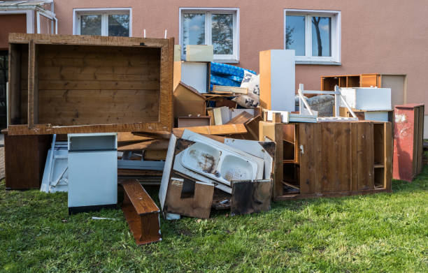 Best Junk Hauling Services  in Plainedge, NY