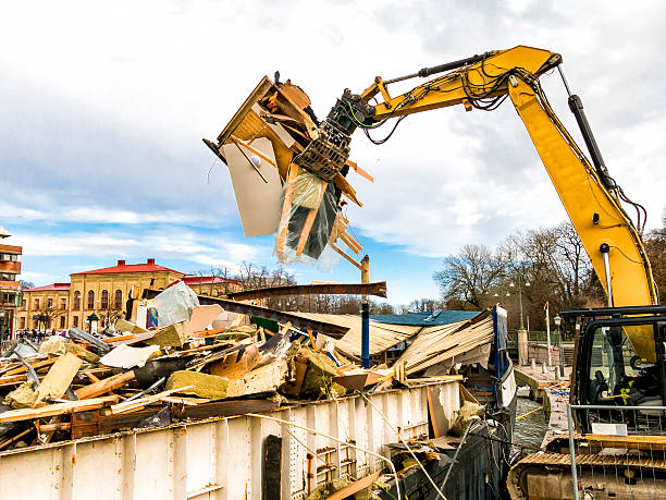 Best Commercial Junk Removal  in Plainedge, NY